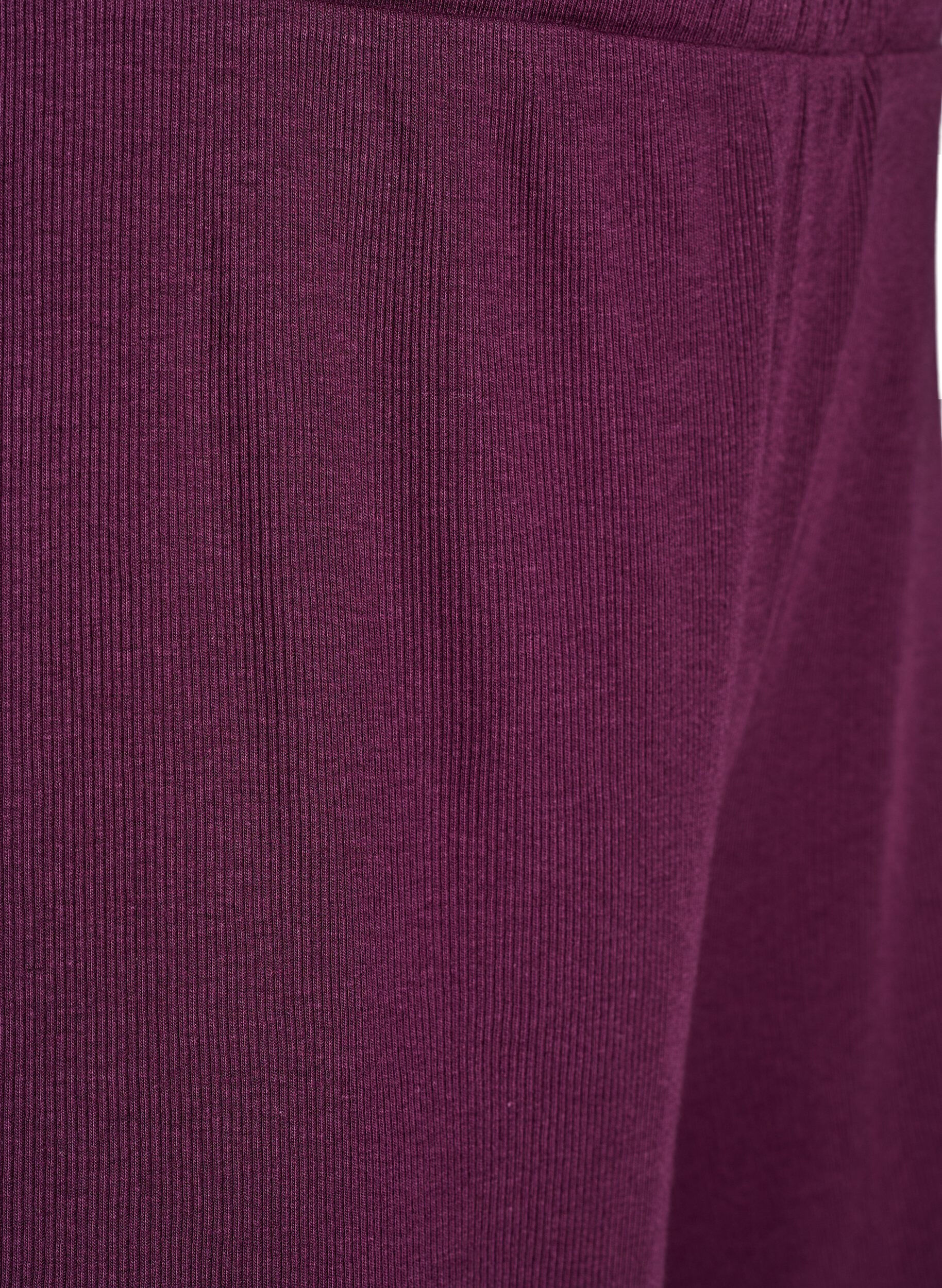 ZizziL&ouml;sa nattshorts med ribbstickad textur och spetskant, M&ouml;rk Bordeaux, Packshot image number 2