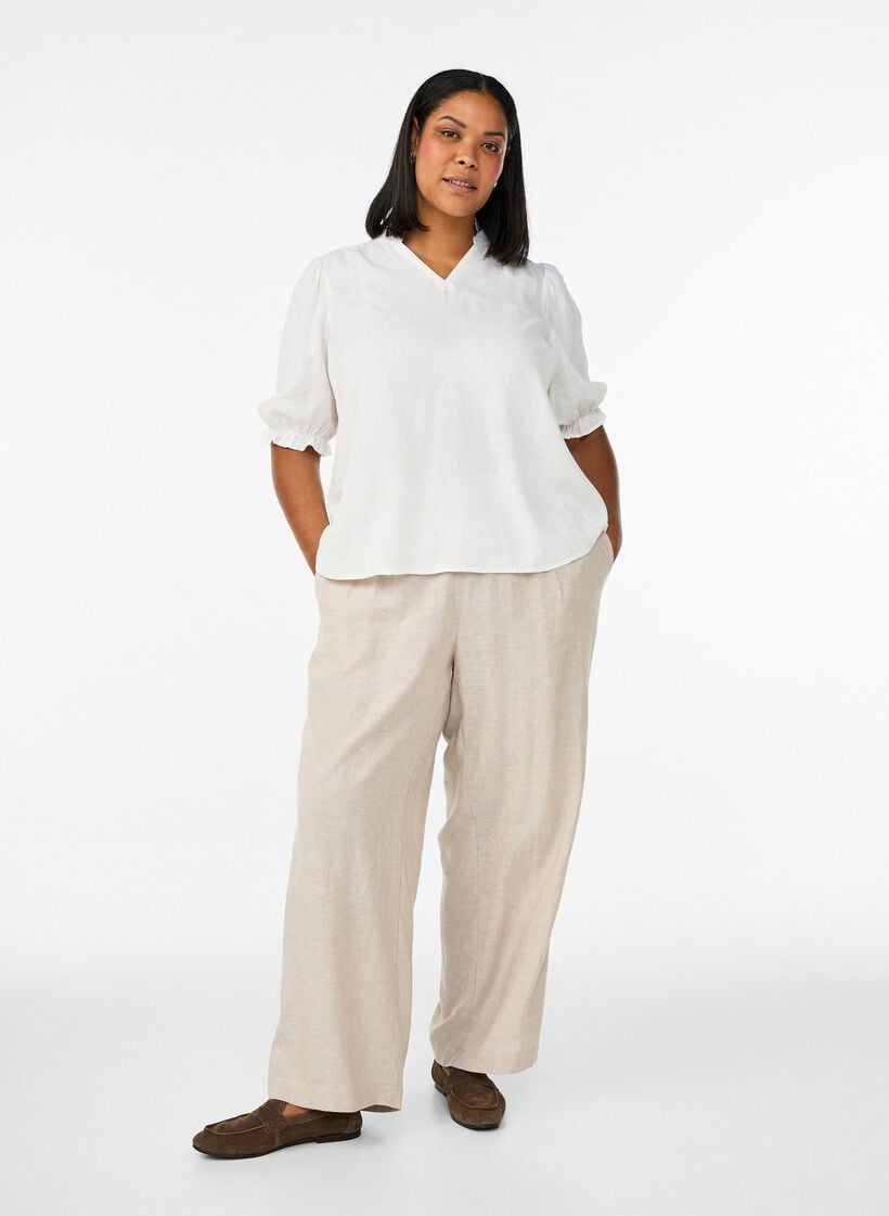 Blus i linne och viskos med halvl&aring;nga &auml;rmar, Vit, Model image number 1