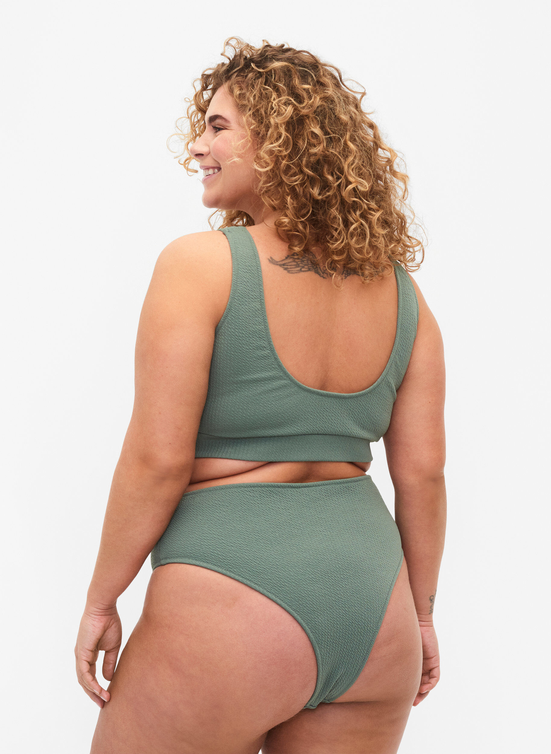 Zizzi Bikinitrosor med crepe-struktur, Gr&ouml;n, Model image number 1