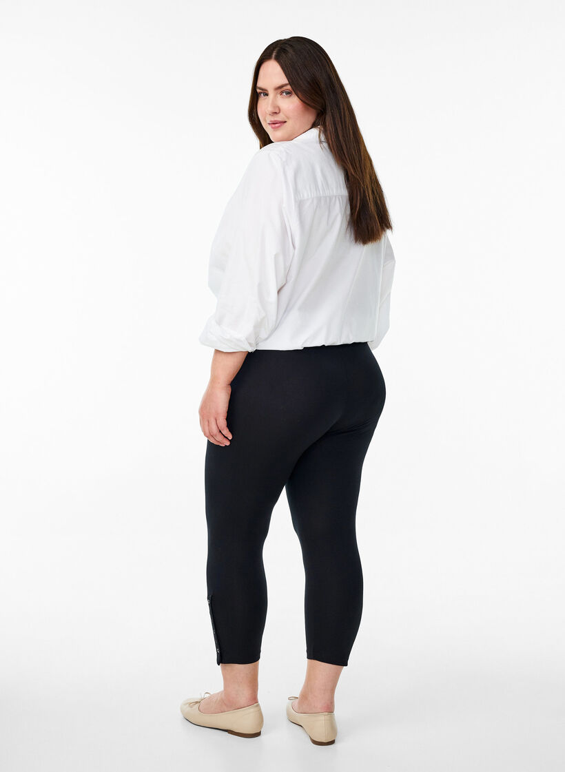 Leggings med 3/4-l&auml;ngd och knappar, Svart, Model image number 2