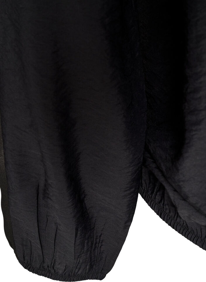 Blus med ballongeffekt och chiffongdetaljer, Svart, Packshot image number 3