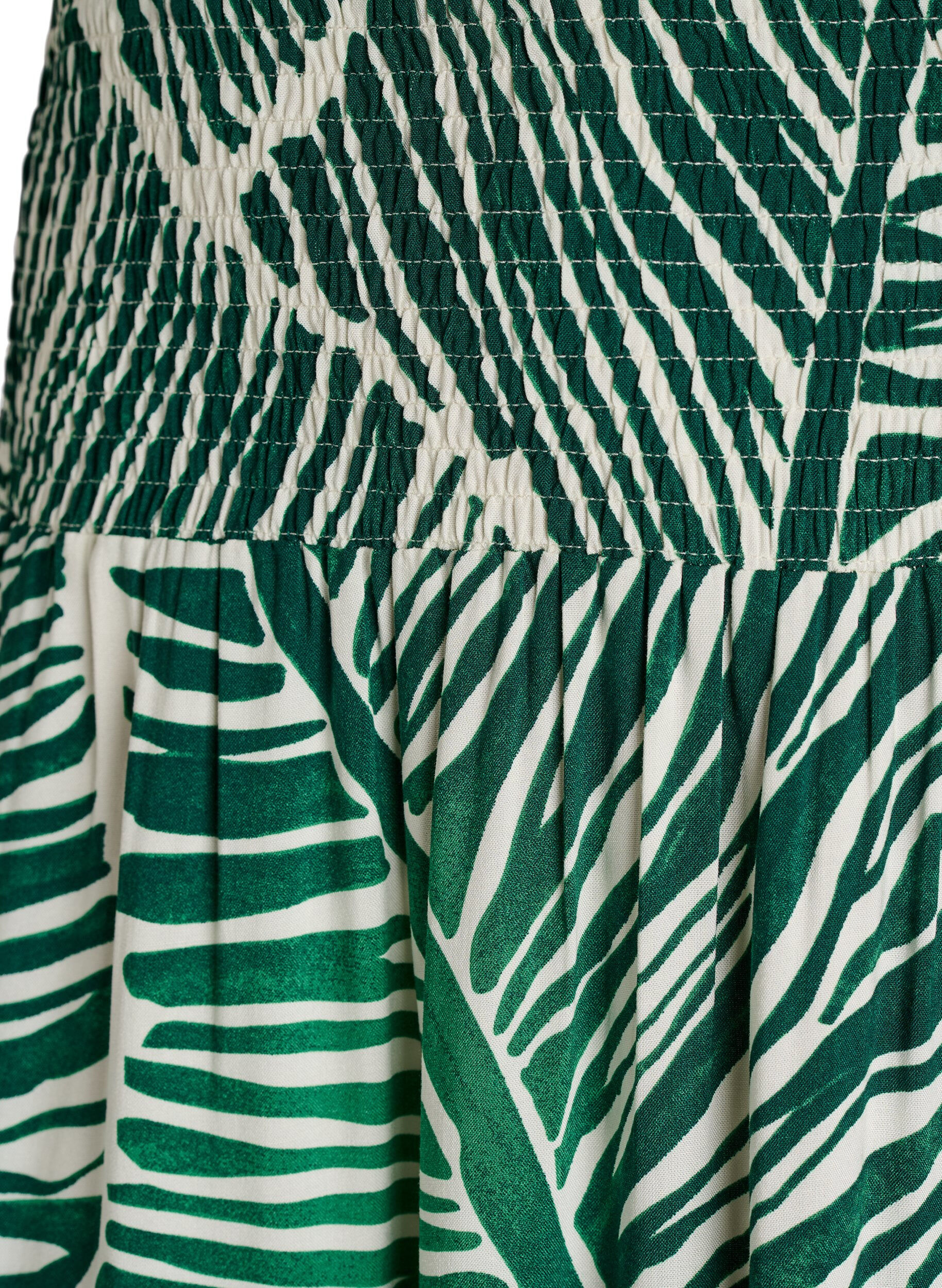 ZizziMaxikjol i viskos med smock, Gr&ouml;n, Packshot image number 2