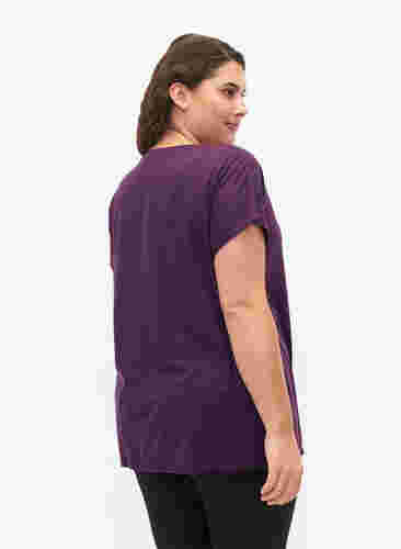 Kortärmad t-shirt för träning, Purple Pennant, Model image number 1