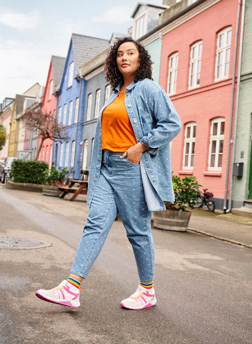 Mom fit Mille jeans med tryck, Light blue denim, Image image number 0