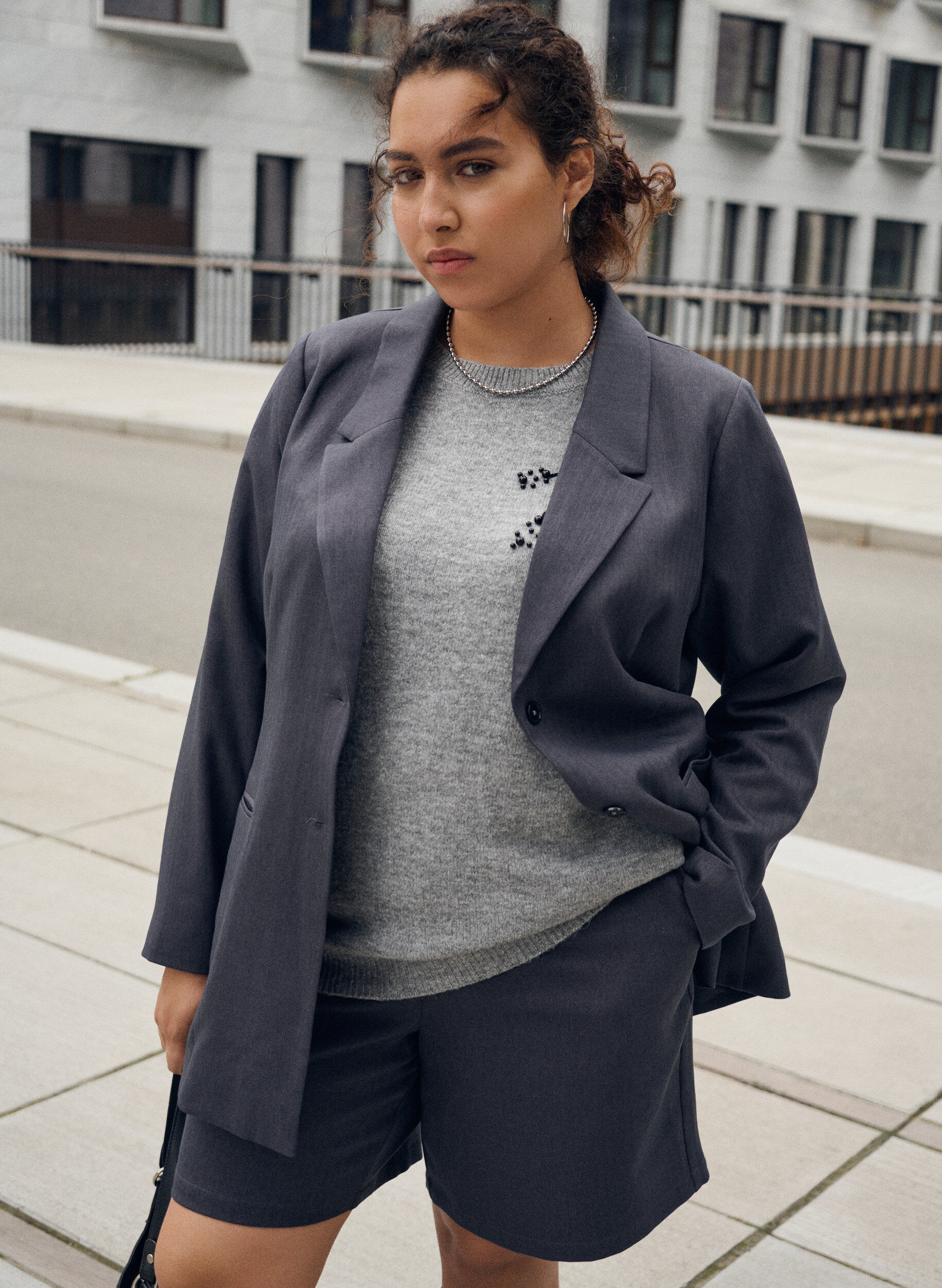 Zizzi Tr&ouml;ja med p&auml;rlbroderi, Gr&aring;, Image image number 0