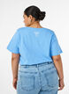 T-shirt i bomull med v-ringning och tryck framtill, Bl&aring;, Model image number 2