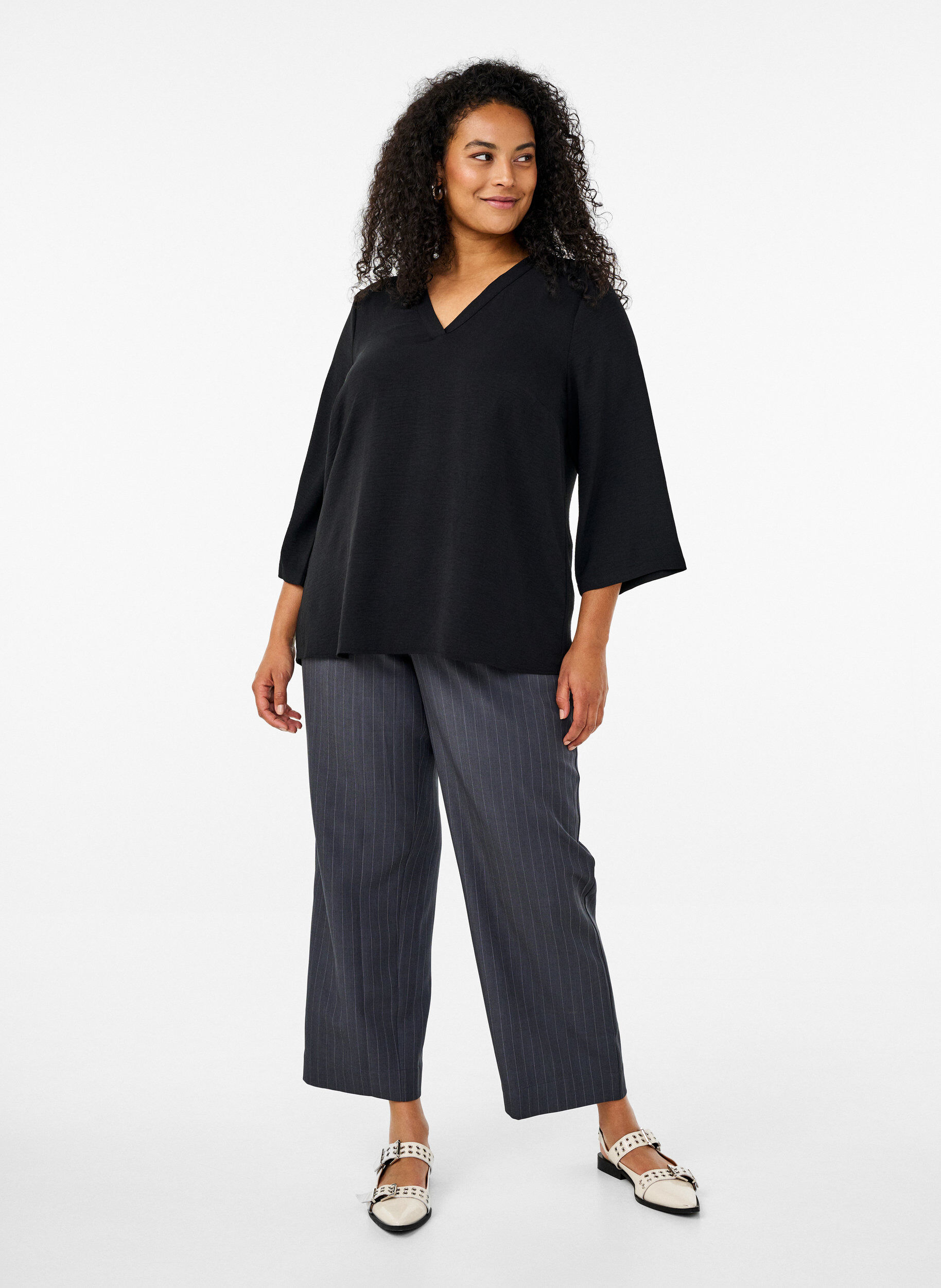 Zizzi Blus med 3/4-&auml;rm, Svart, Model image number 1