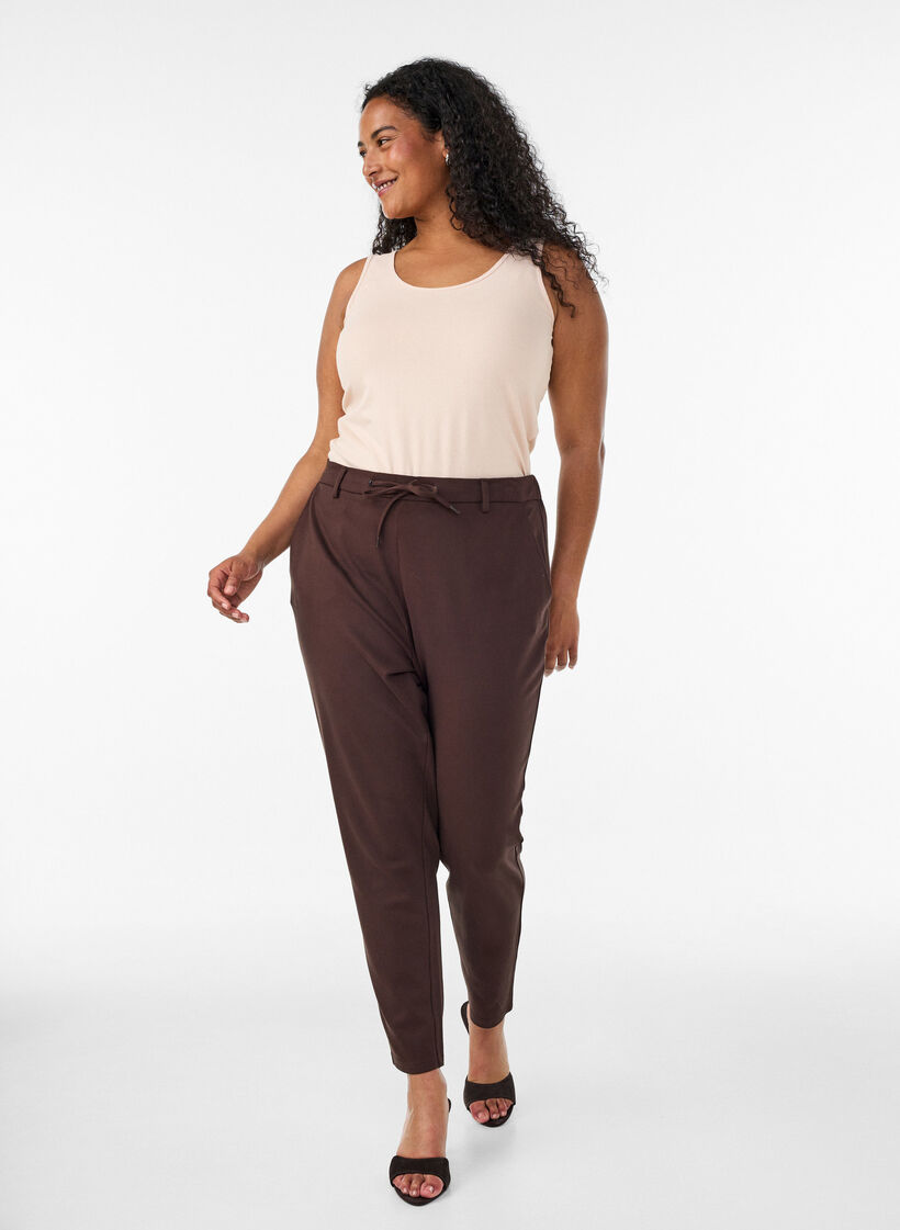 Croppade Maddison byxor, Brun, Model image number 0