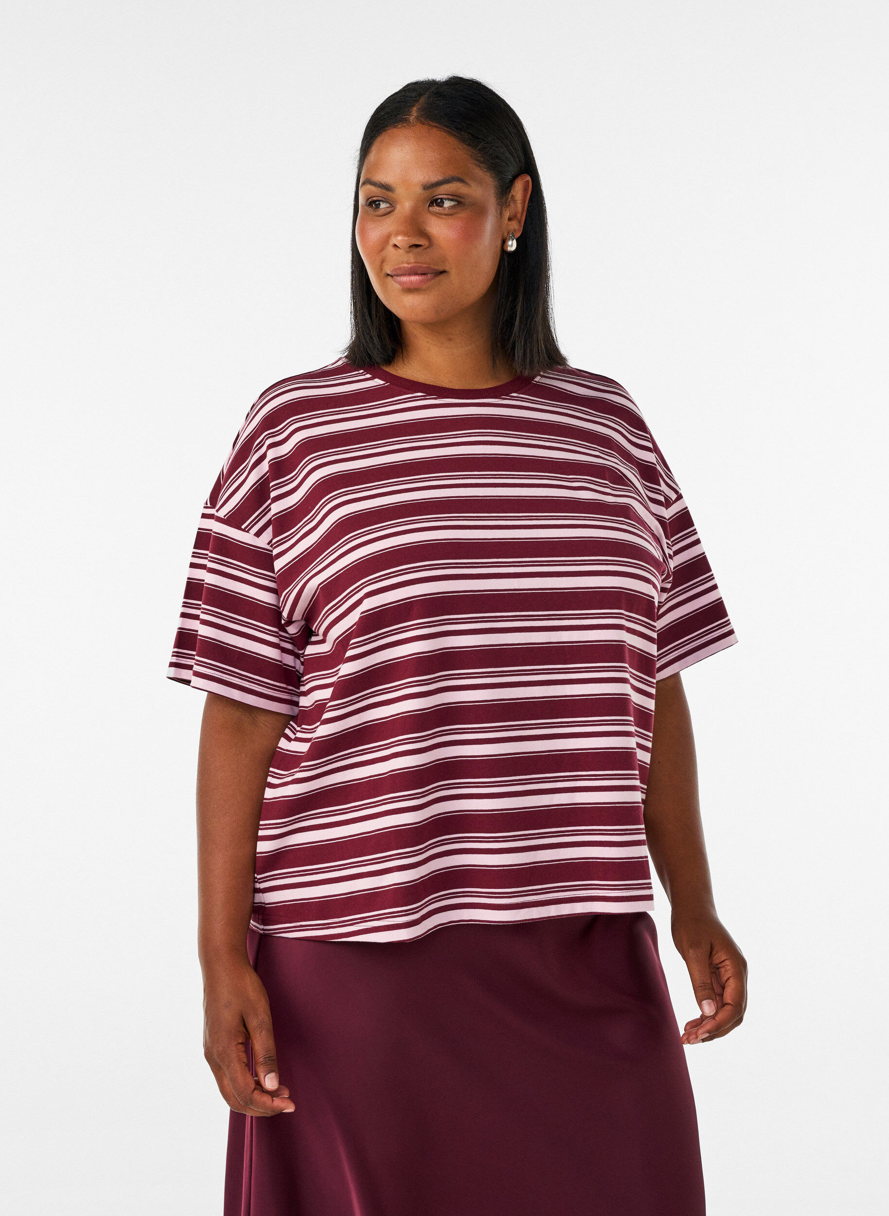 ZizziBoxig t-shirt med randigt m&ouml;nster, R&ouml;d, Model image number 0