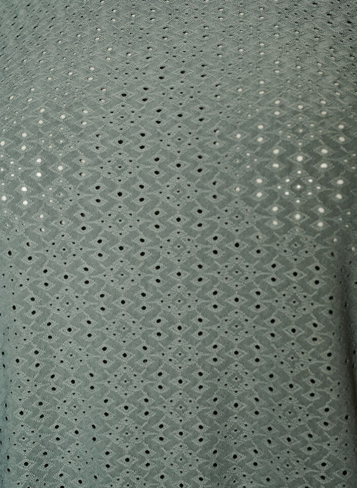 Blus med h&aring;lbroderi och ballongeffekt, Gr&ouml;n, Packshot image number 2