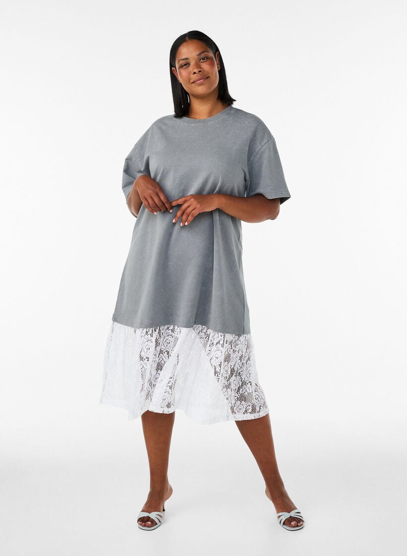 L&ouml;s t-shirtkl&auml;nning med spetskant, Gr&aring;, Model image number 0