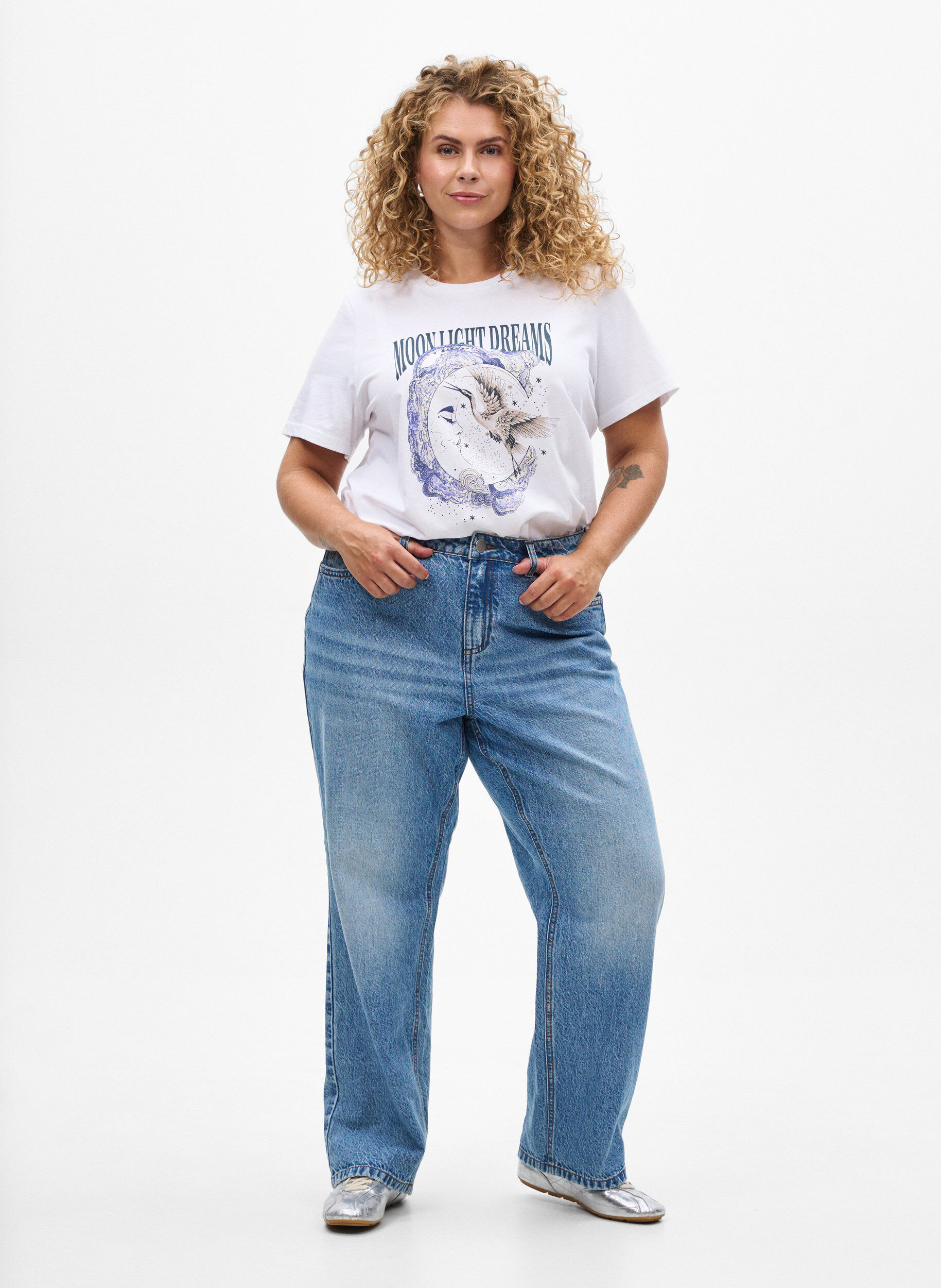 Zizzi T-shirt i bomull med tryck framtill, Vit, Model image number 1