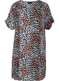 Kortärmad klänning i viskos med färgat leopardprint, Blue Leo AOP
