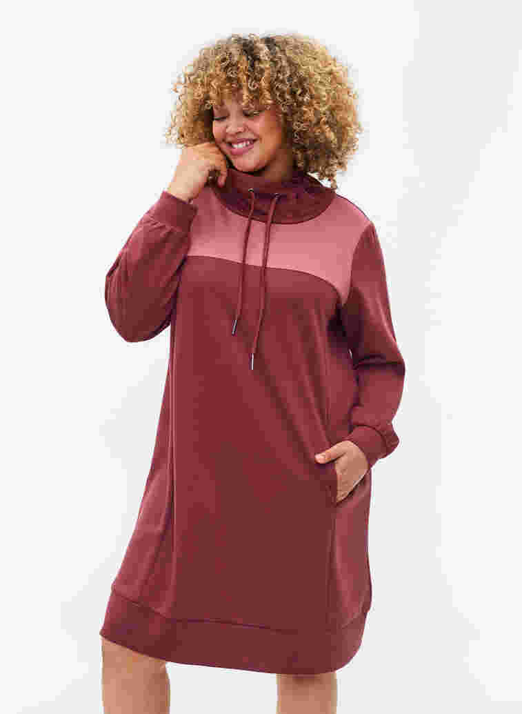 Sweatshirtklänning med colour block, Red Mahogany/RoseBr., Model
