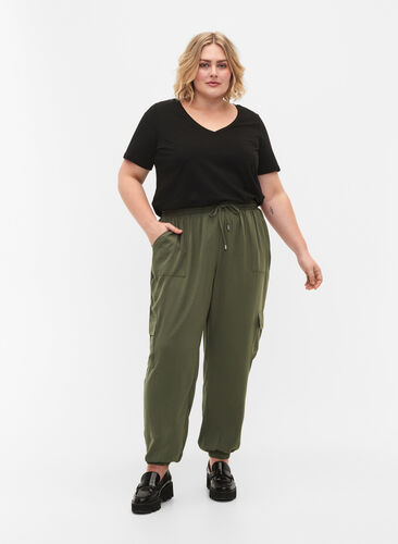 Enfärgade byxor med stora fickor, Black Olive, Model image number 0