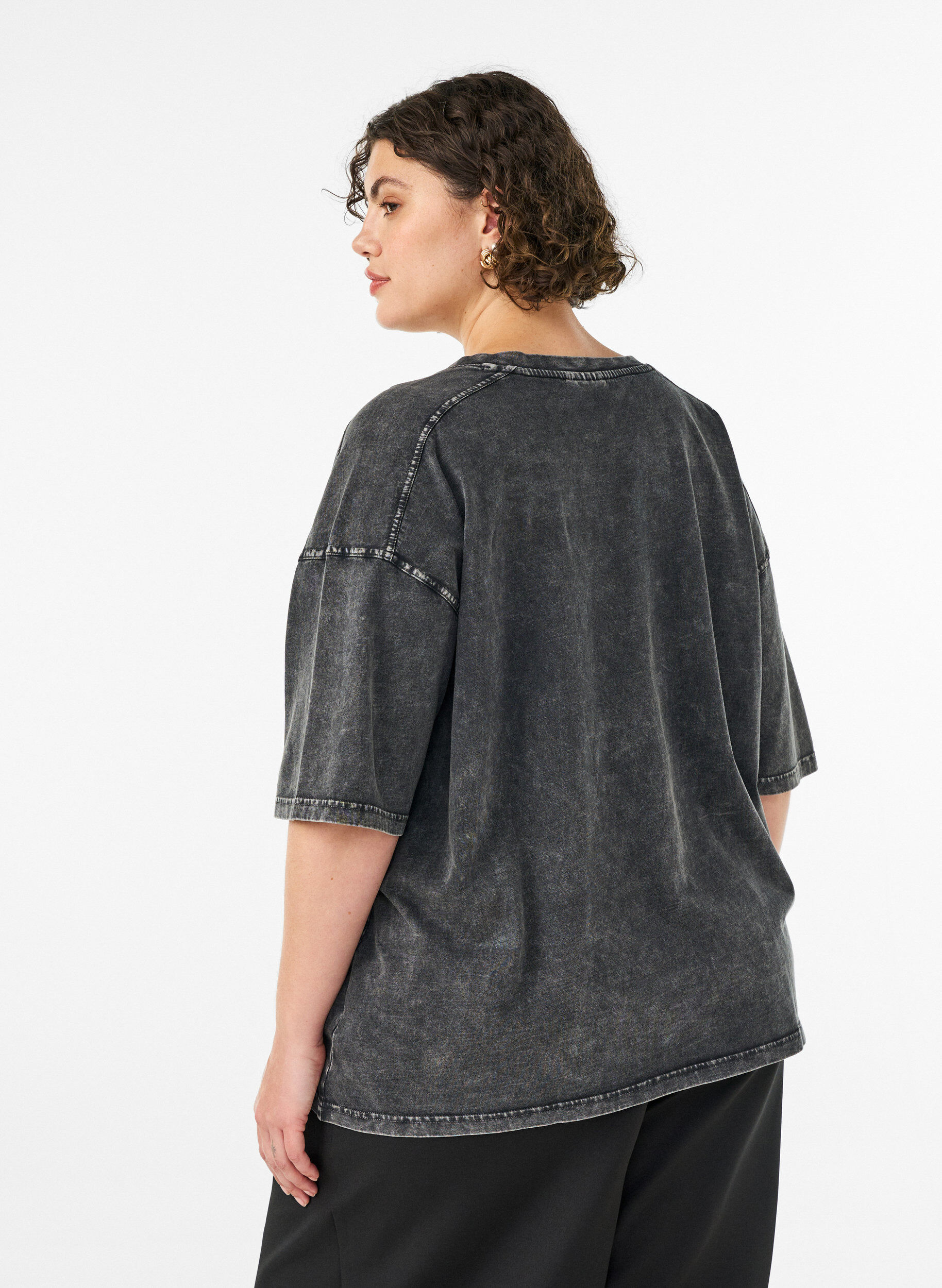 ZizziOversized t-shirt i ekologisk bomull med collegetryck, Svart, Model image number 2