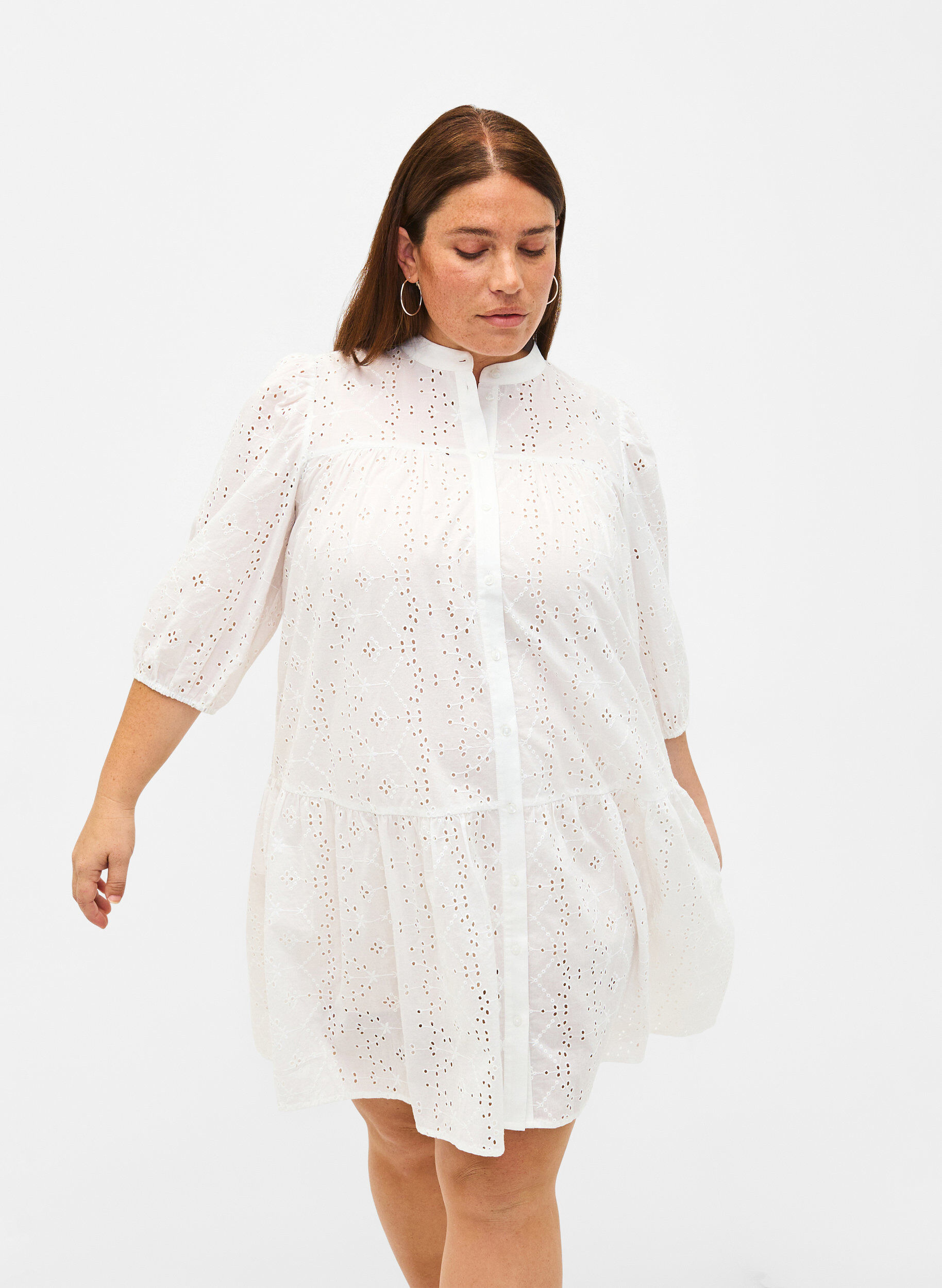 Zizzi Skjortkl&auml;nning i bomull med anglaise-broderier, Bright White, Model image number 0
