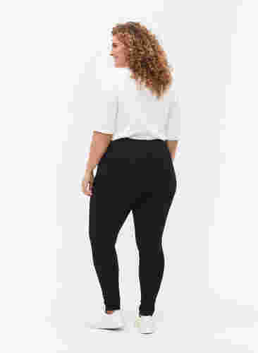 Super slim Amy jeans med hög midja, Black, Model image number 1