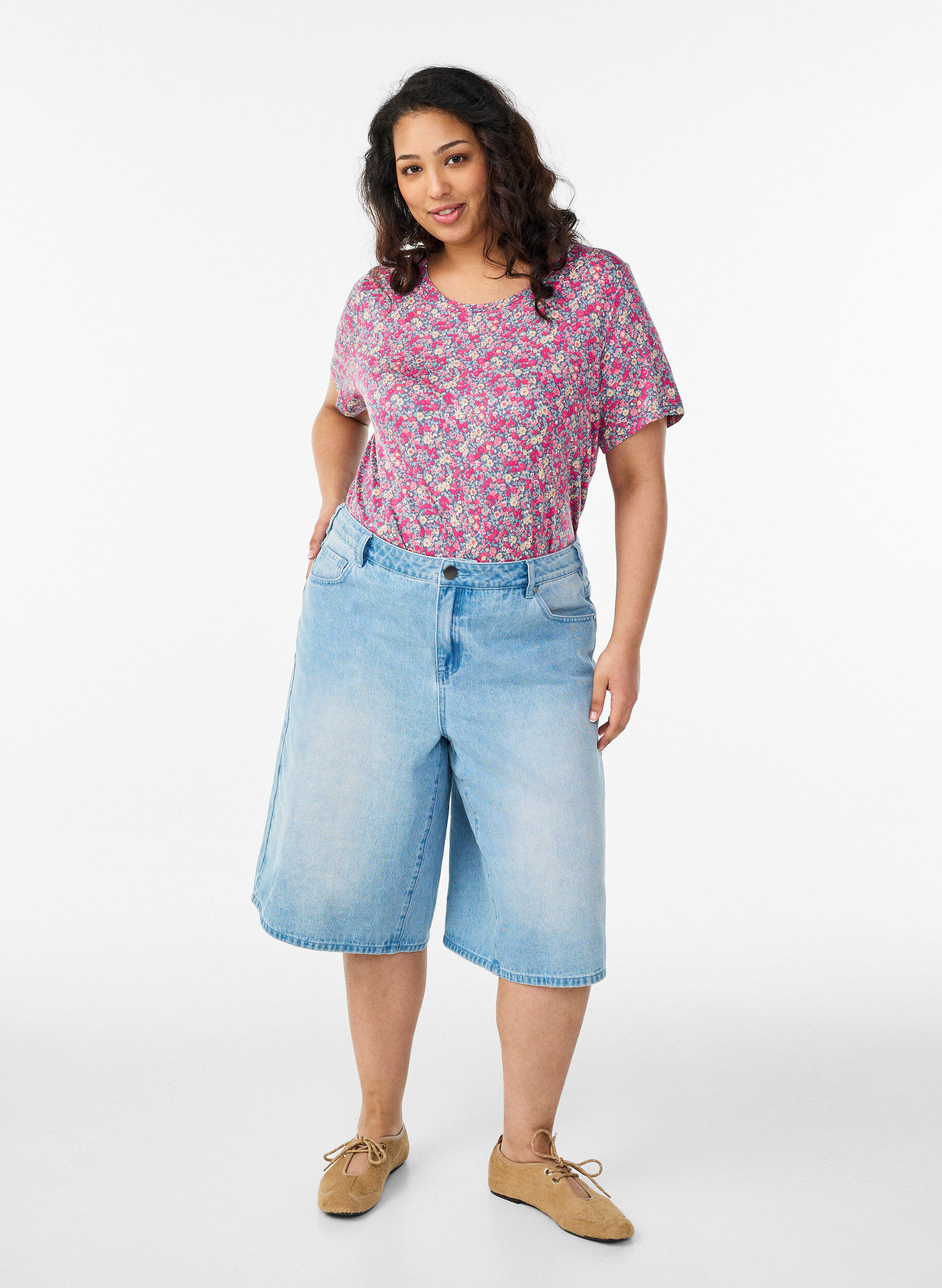 ZizziT-shirt med blommigt tryck, Rosa, Model image number 1