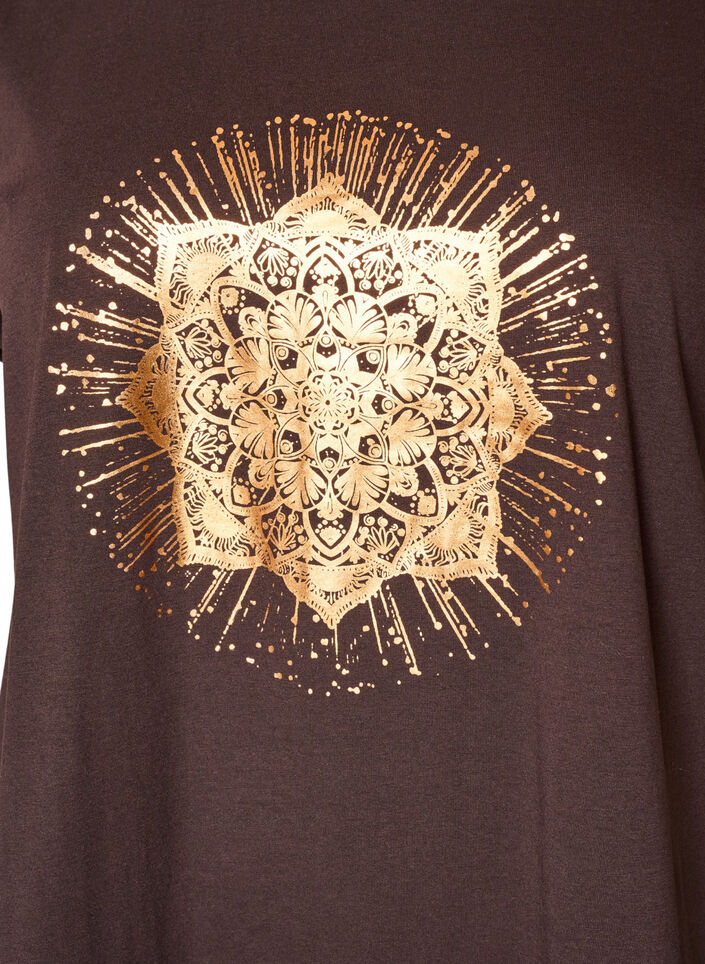 T-shirt med dekorativt tryck framtill, Brun, Packshot image number 2