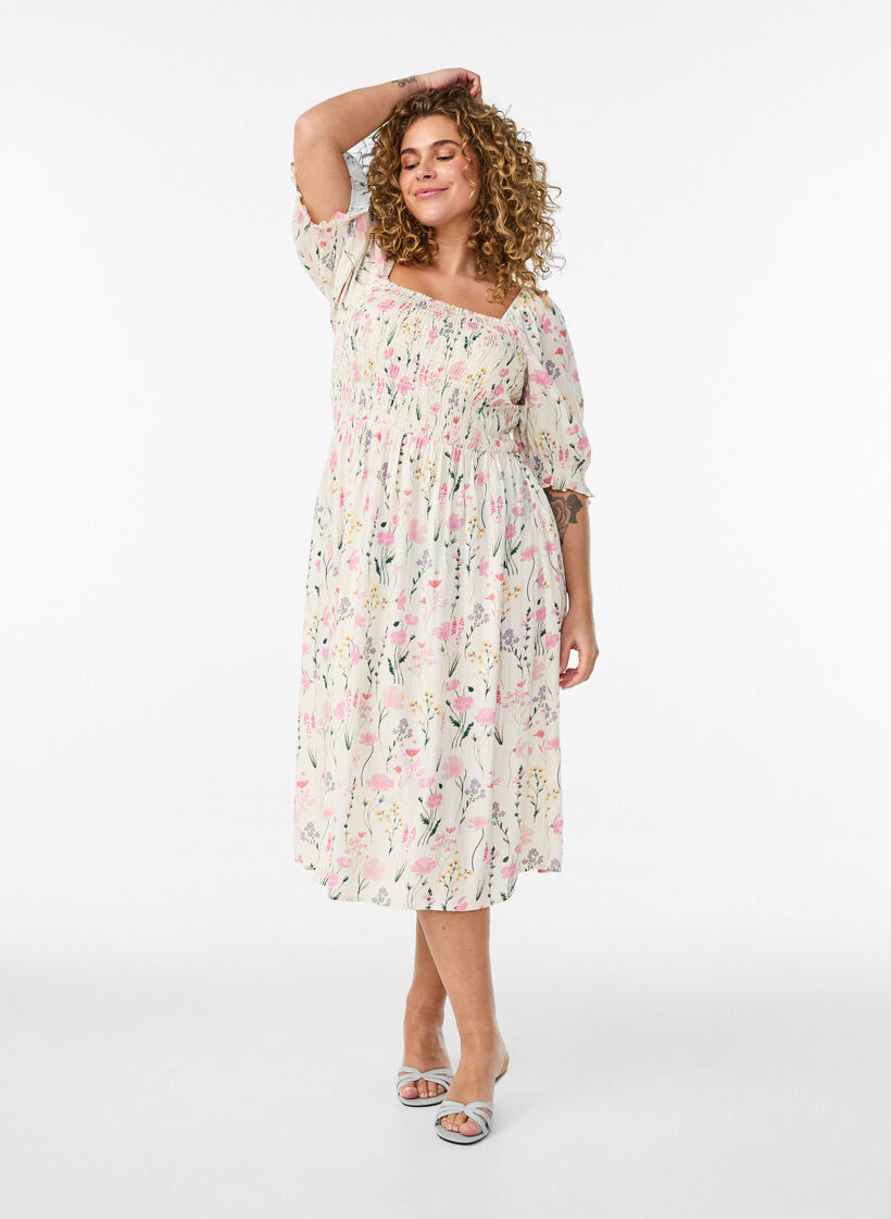 Blommig sommarkl&auml;nning i viskos, Vanilla, Model image number 0
