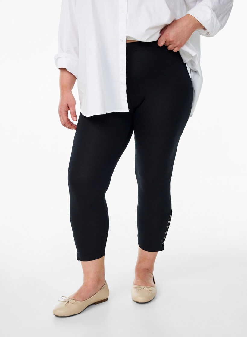 Leggings med 3/4-l&auml;ngd och knappar, Svart, Model image number 0