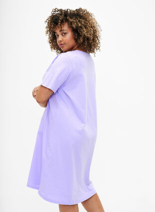 Organisk bomull nattklänning med V-hals , Lavender Decide, Model image number 1