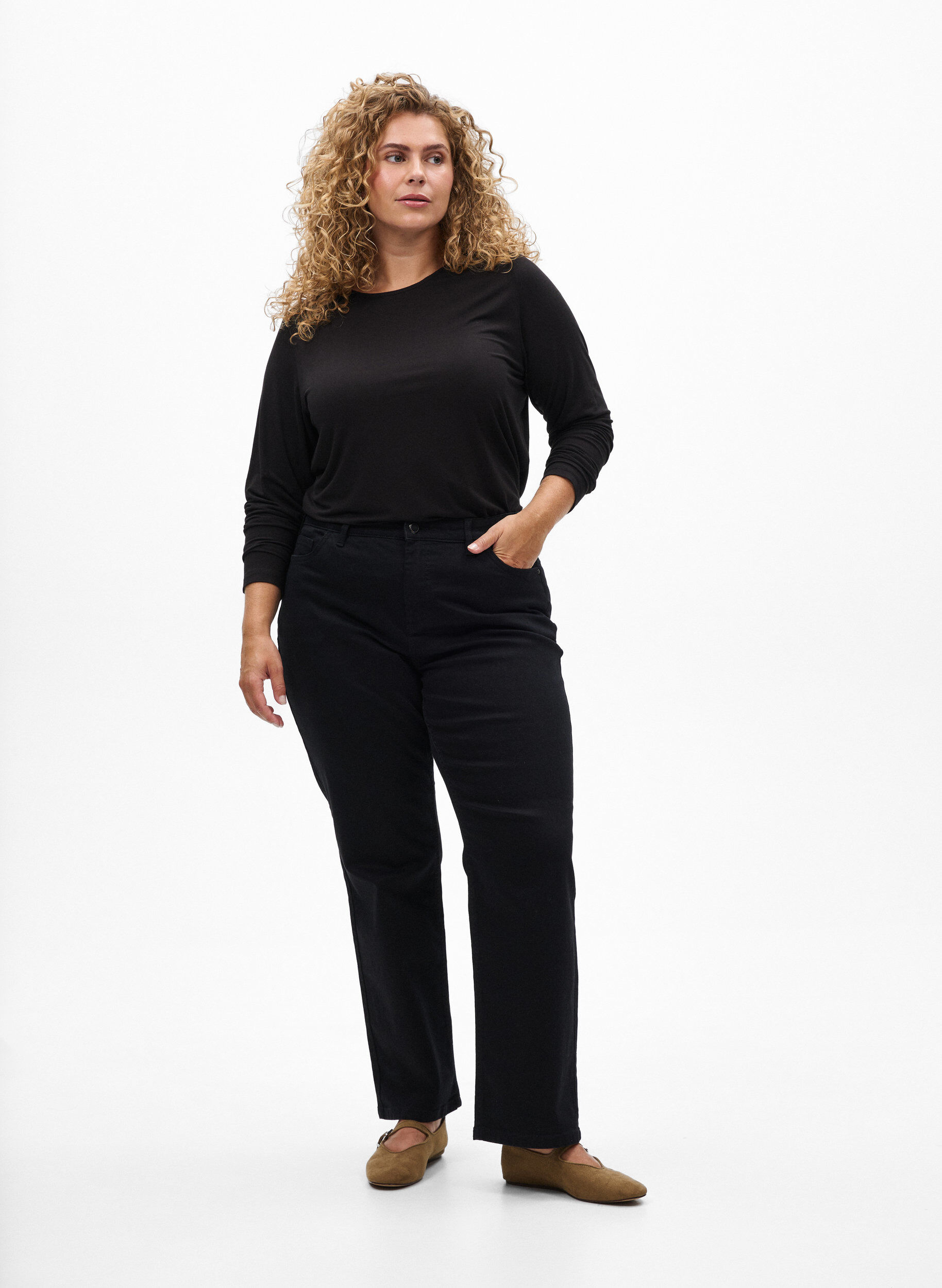 ZizziEnf&auml;rgad blus med l&aring;nga &auml;rmar, Svart, Model image number 1