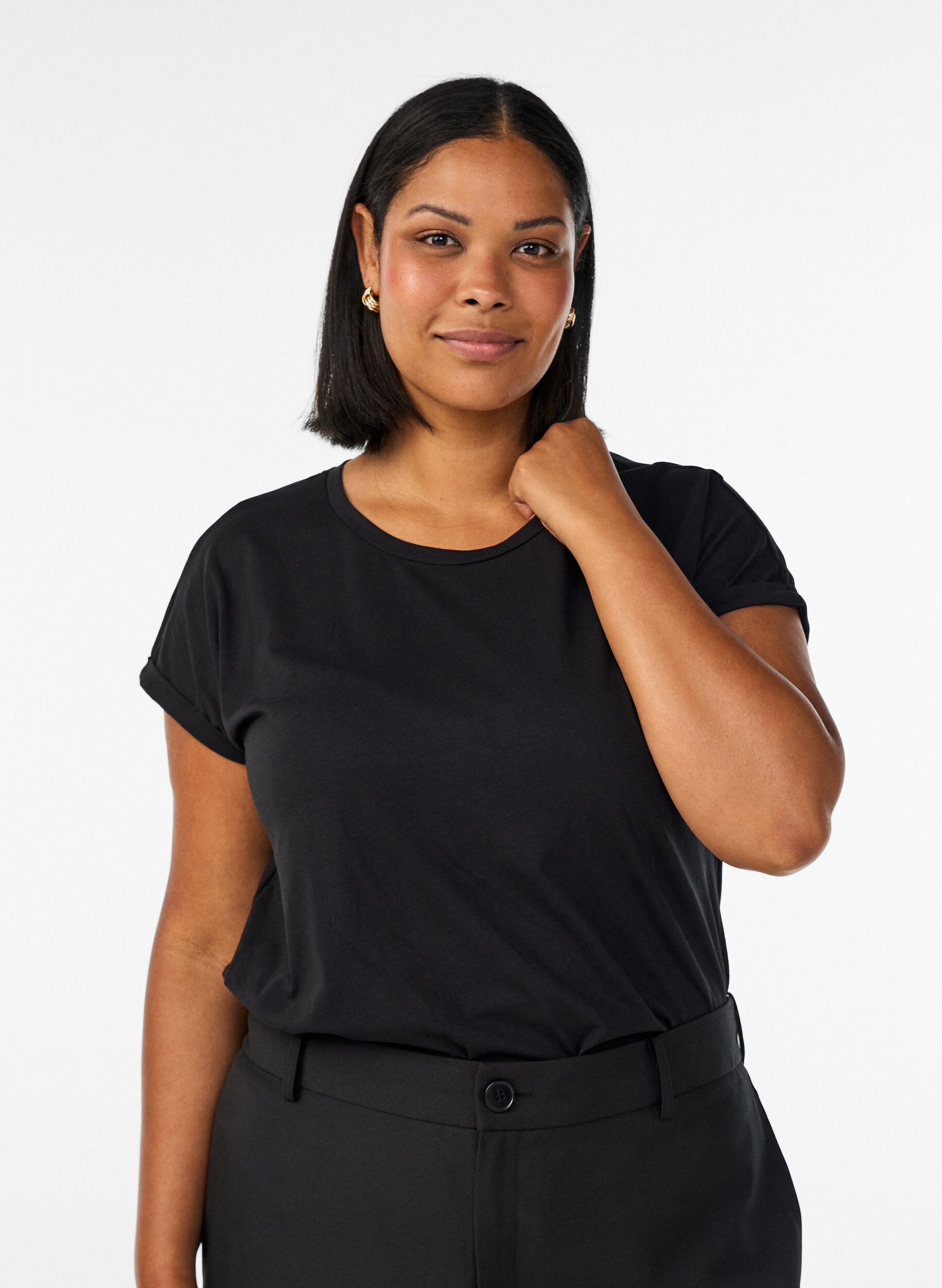 Kort&auml;rmad t-shirt i bomullsmix, Svart, Model