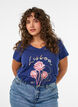 T-shirt i bomull med tryck framtill och v-ringning, Bl&aring;, Model image number 0