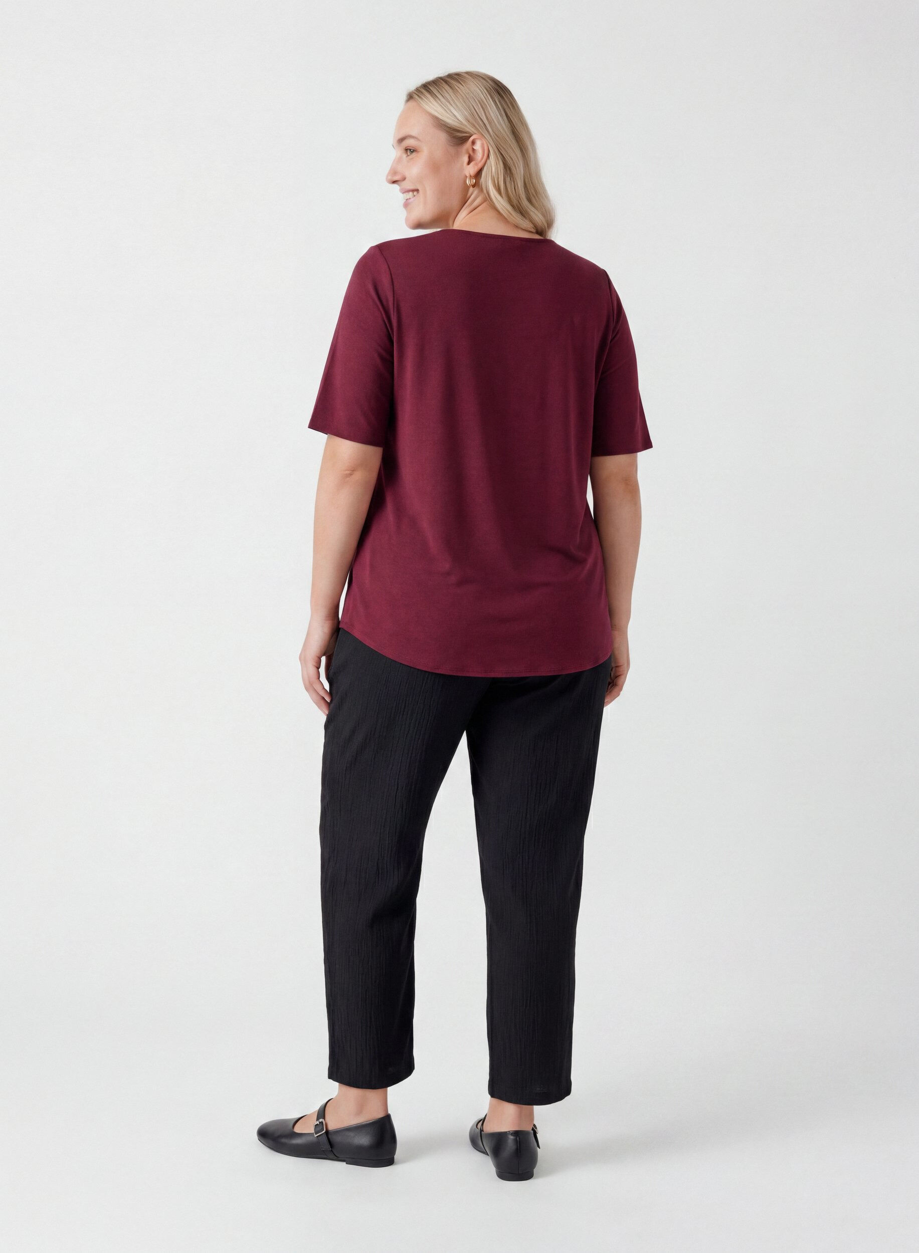ZizziKort&auml;rmad v&auml;vd blus med rund hals, R&ouml;d, Model image number 2