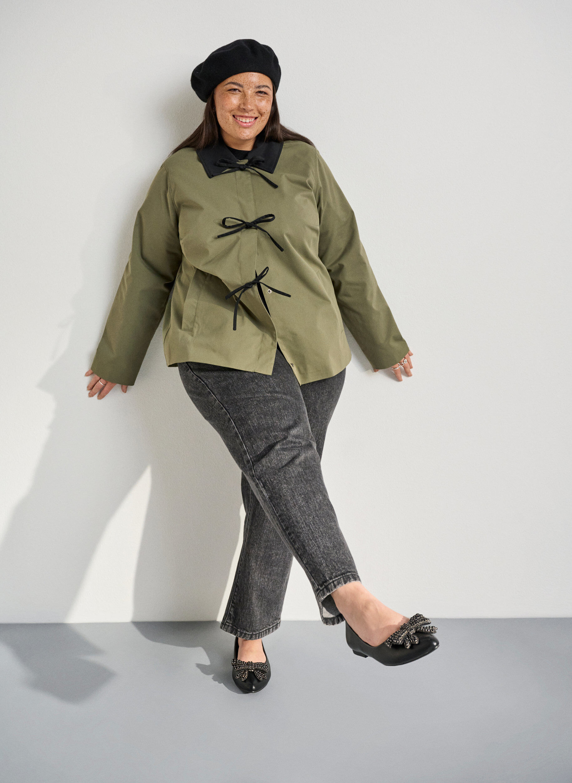 Zizzi Wide fit - Ballerina med rosett och strass, Svart, Image image number 0