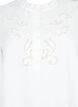 Blus med volanger och Broderie anglaise, Bright White, Packshot image number 2