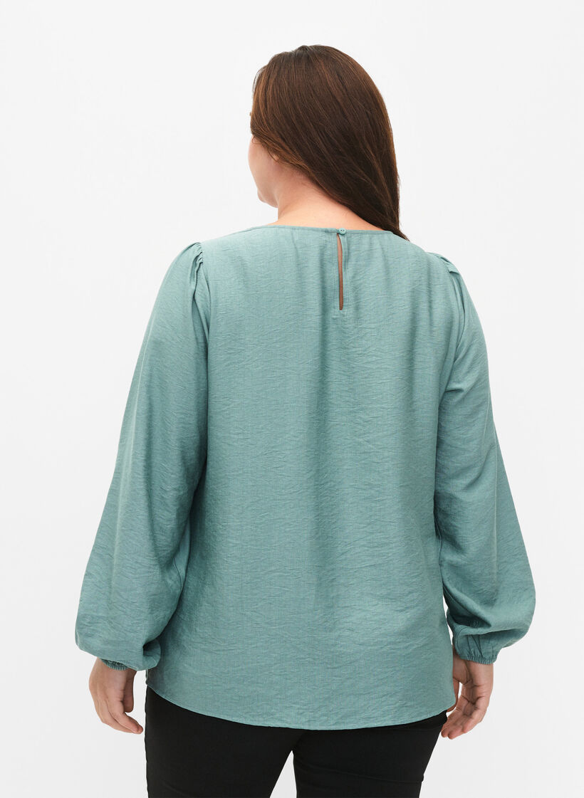Blus i viskos med virkade detaljer, Chinois Green, Model image number 1