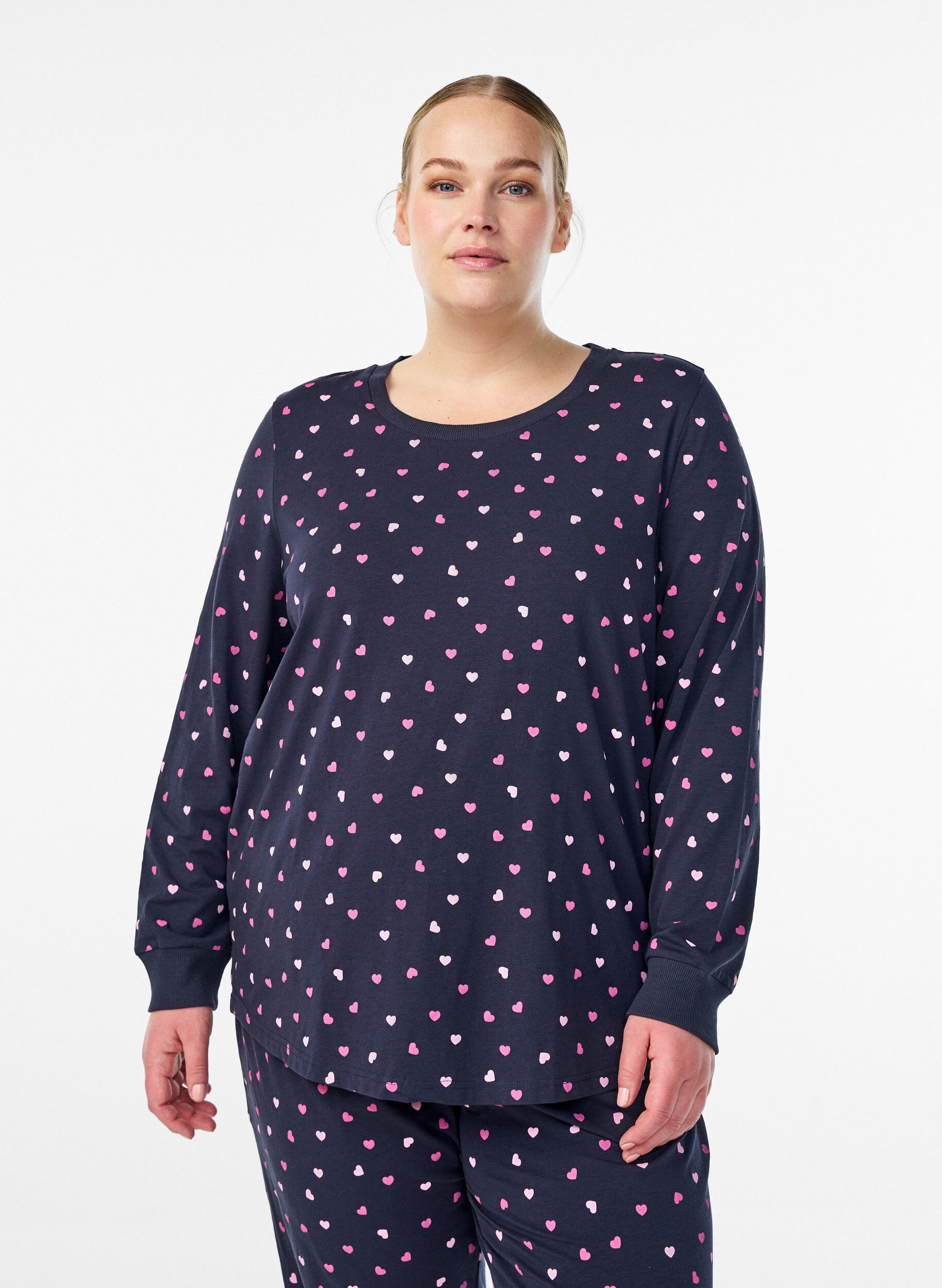 M&ouml;nstrat nattlinne, Bl&aring;, Model