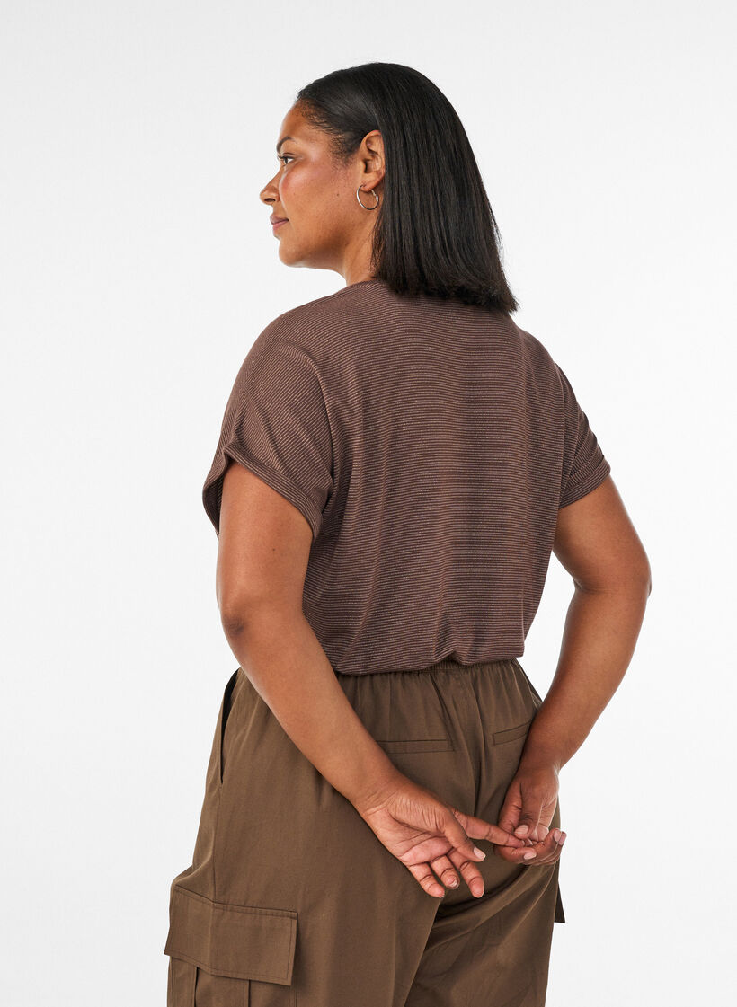 T-shirt i viskos med glitterr&auml;nder, Brun, Model image number 2