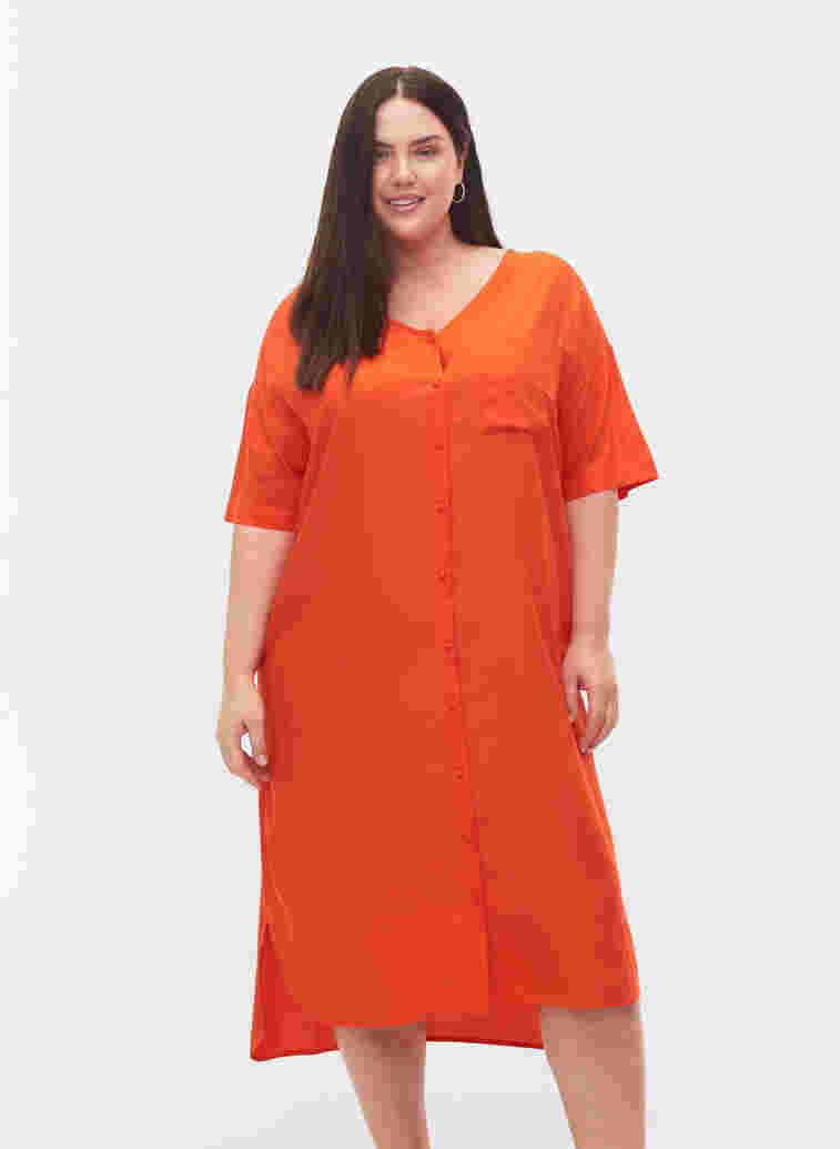 Kortärmad skjortklänning i viskos, Mandarin Red, Model image number 0