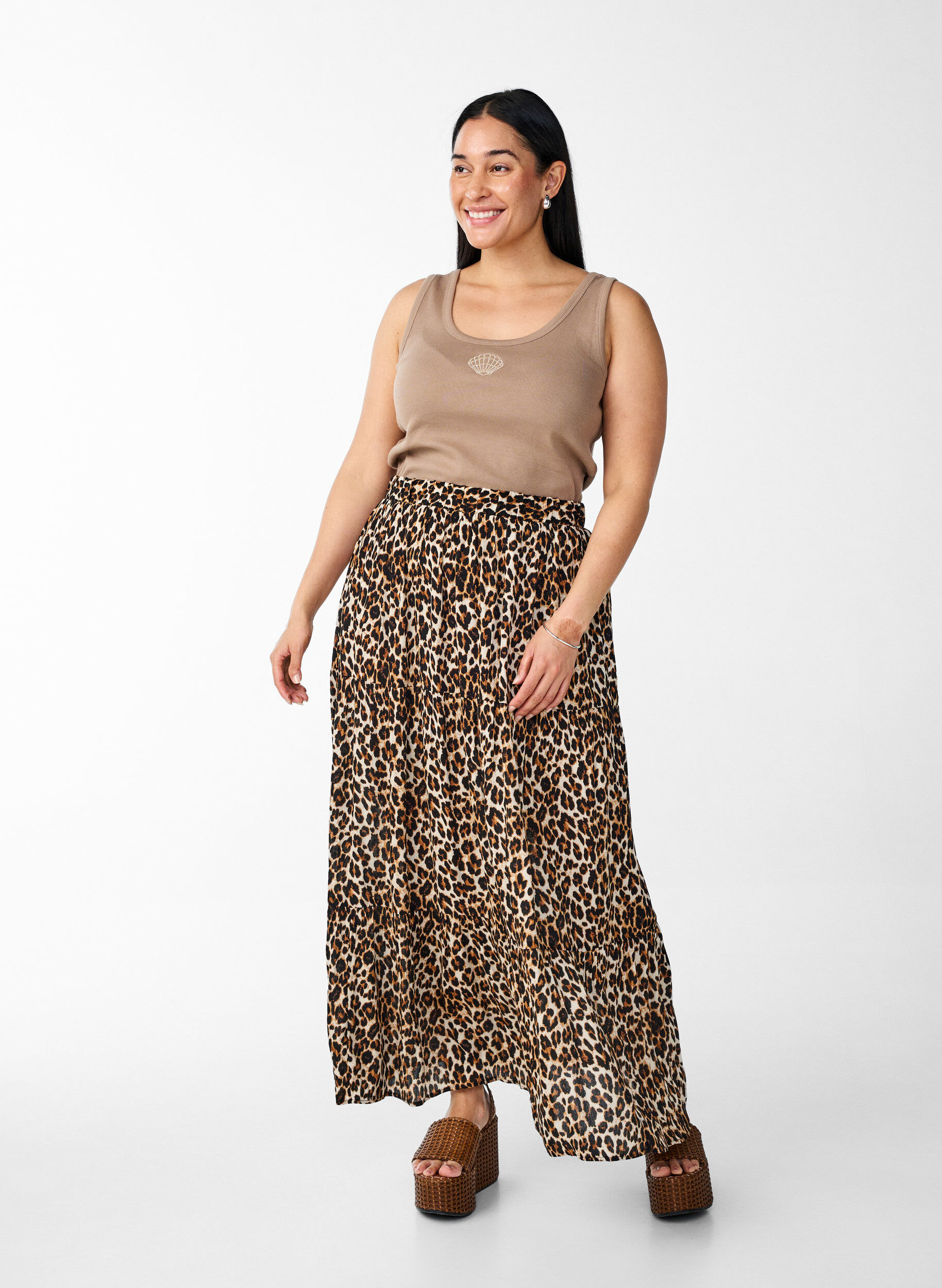 Zizzi T&aring;tsittande topp med motiv, Brun, Model image number 1