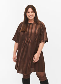 A-linjeformad klänning med ränder och halv ärm, Chestnut, Model
