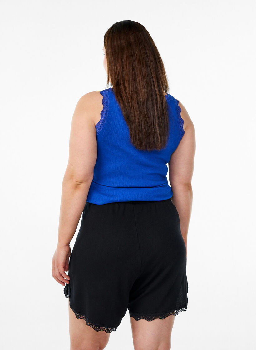 L&ouml;sa nattshorts med ribbstickad textur och spetskant, Svart, Model image number 2