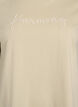 T-shirt i ekologisk bomull med pärltext, Beige, Packshot image number 2
