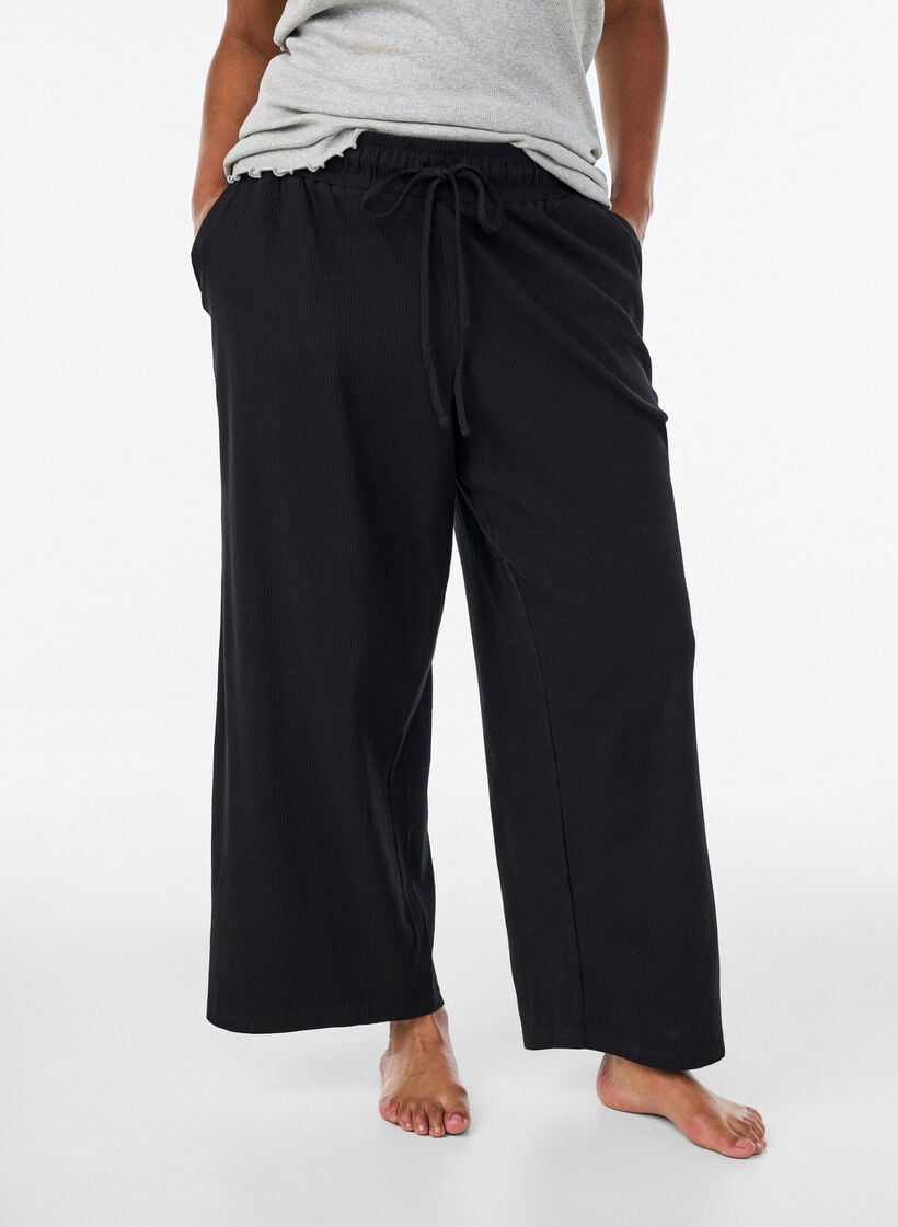Ribbade pyjamasbyxor med raka ben, Svart, Model image number 1
