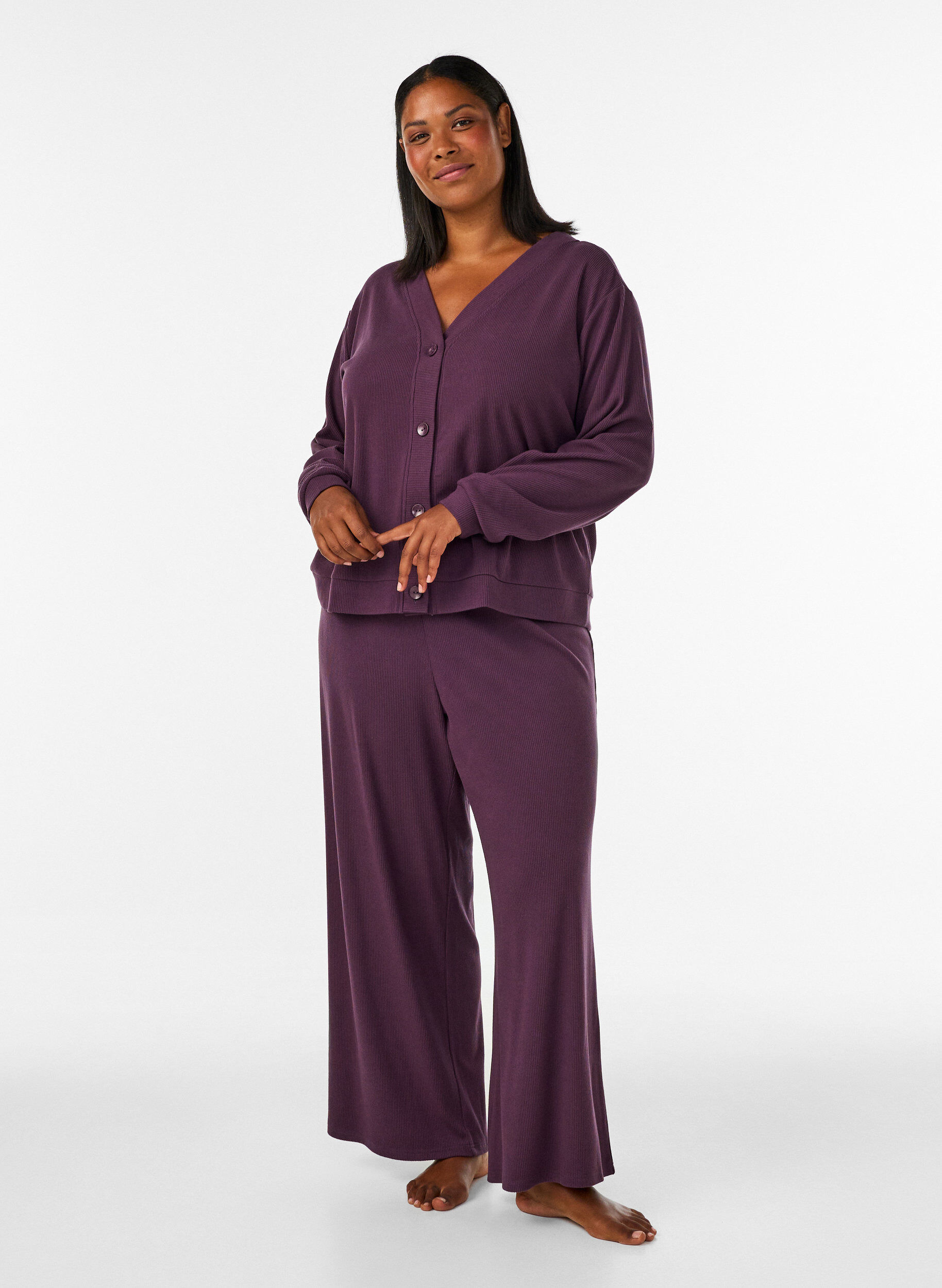 ZizziByxor i ribbad jersey med vida ben, Lila, Model image number 1