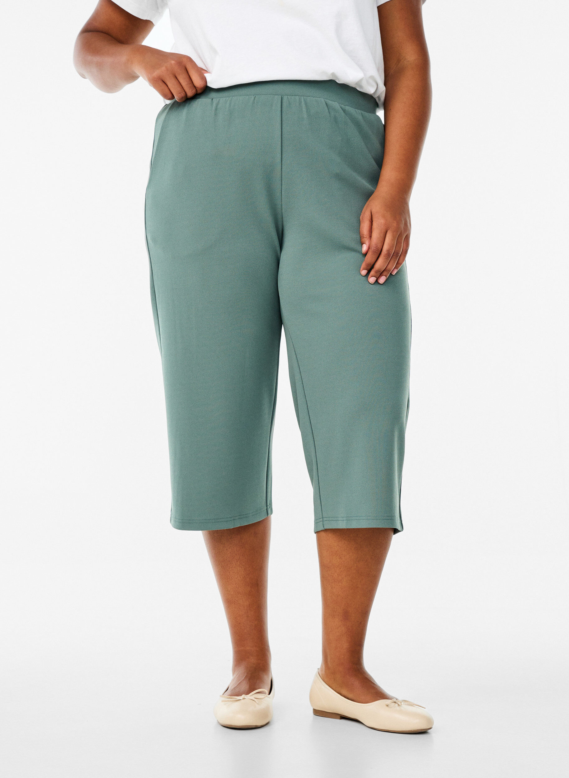 Zizzi FLASH - H&ouml;gmidjade knickers med l&ouml;s passform, Gr&ouml;n, Model image number 2