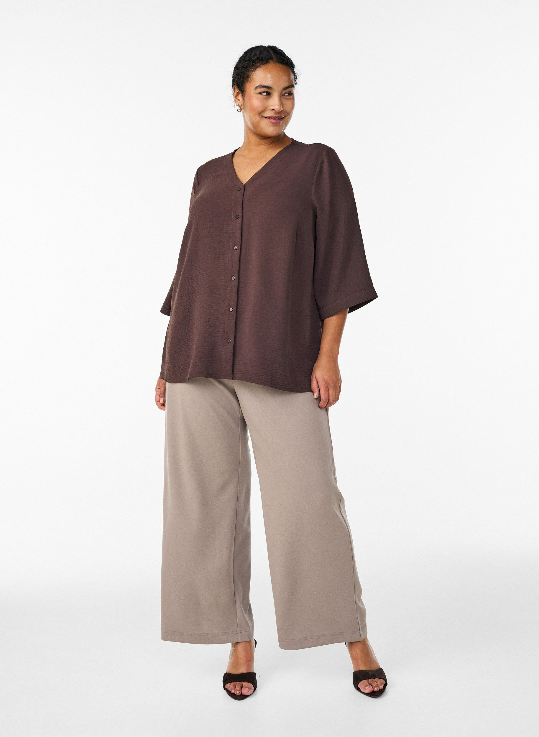 ZizziSkjortblus med v-ringning och 3/4-&auml;rm, Brun, Model image number 1