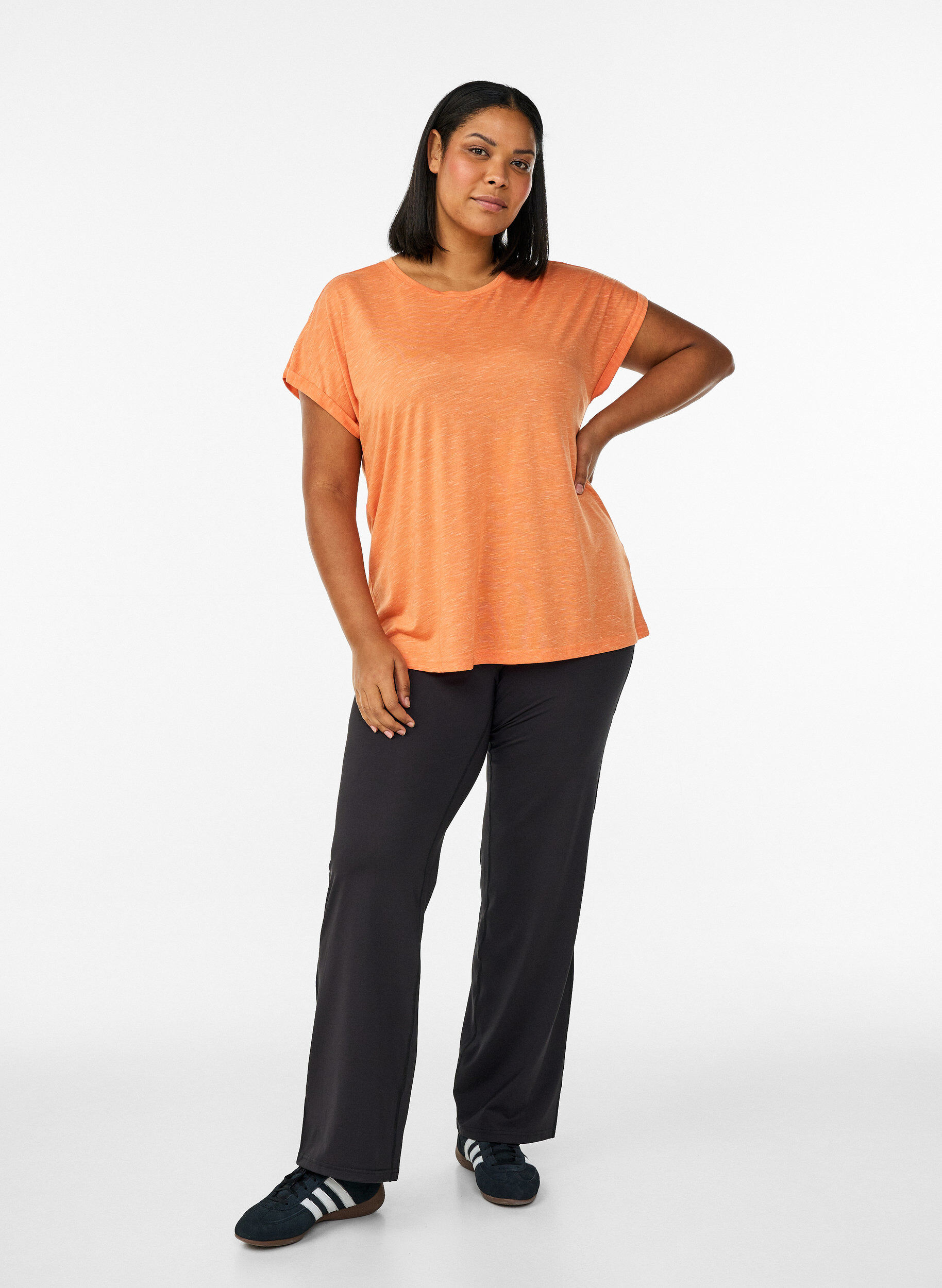 Zizzi L&ouml;s tr&auml;ningst-shirt med korta &auml;rmar, Orange, Model image number 1