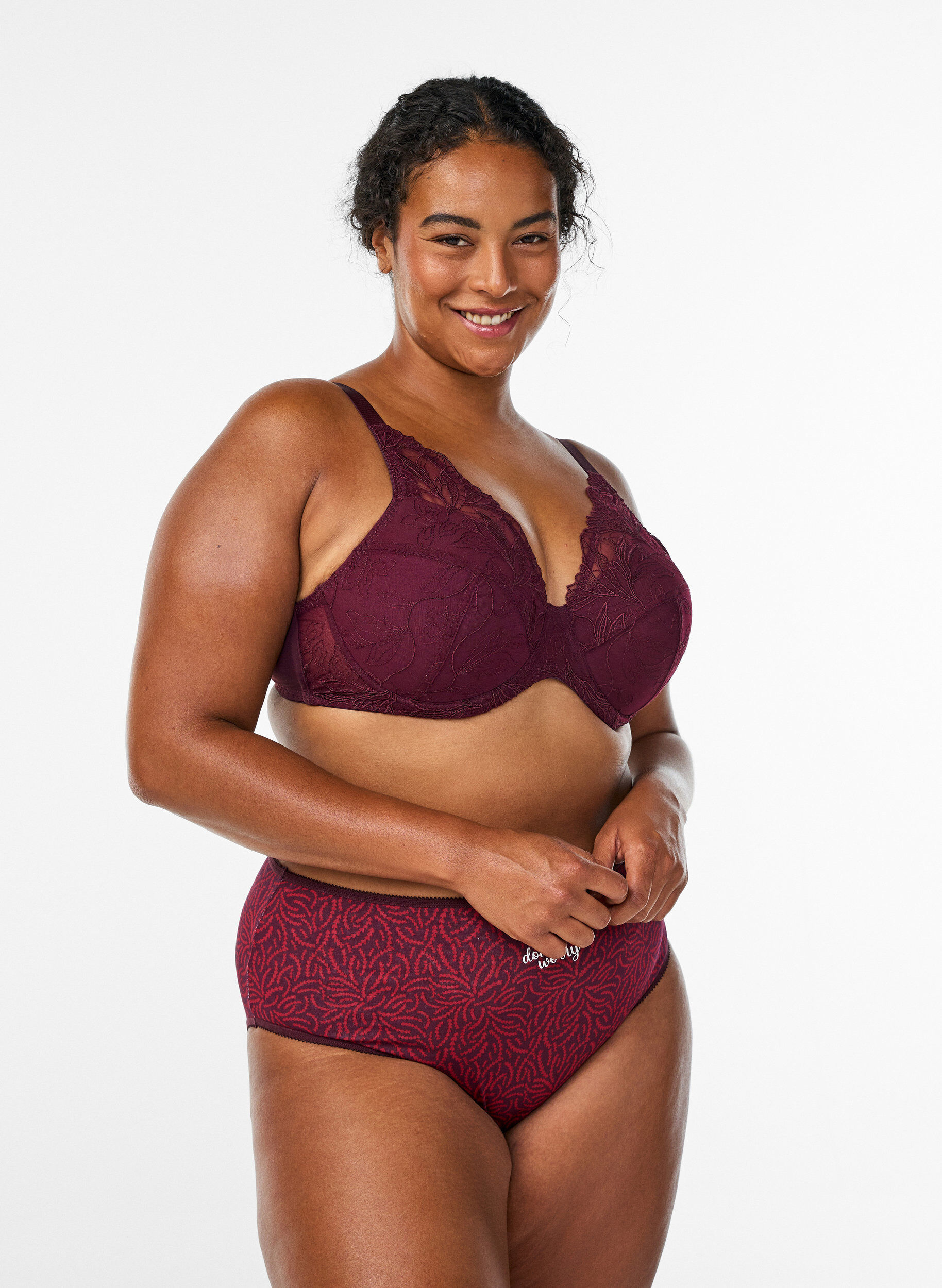 ZizziVadderad spets-BH med bygel, R&ouml;d, Model image number 1