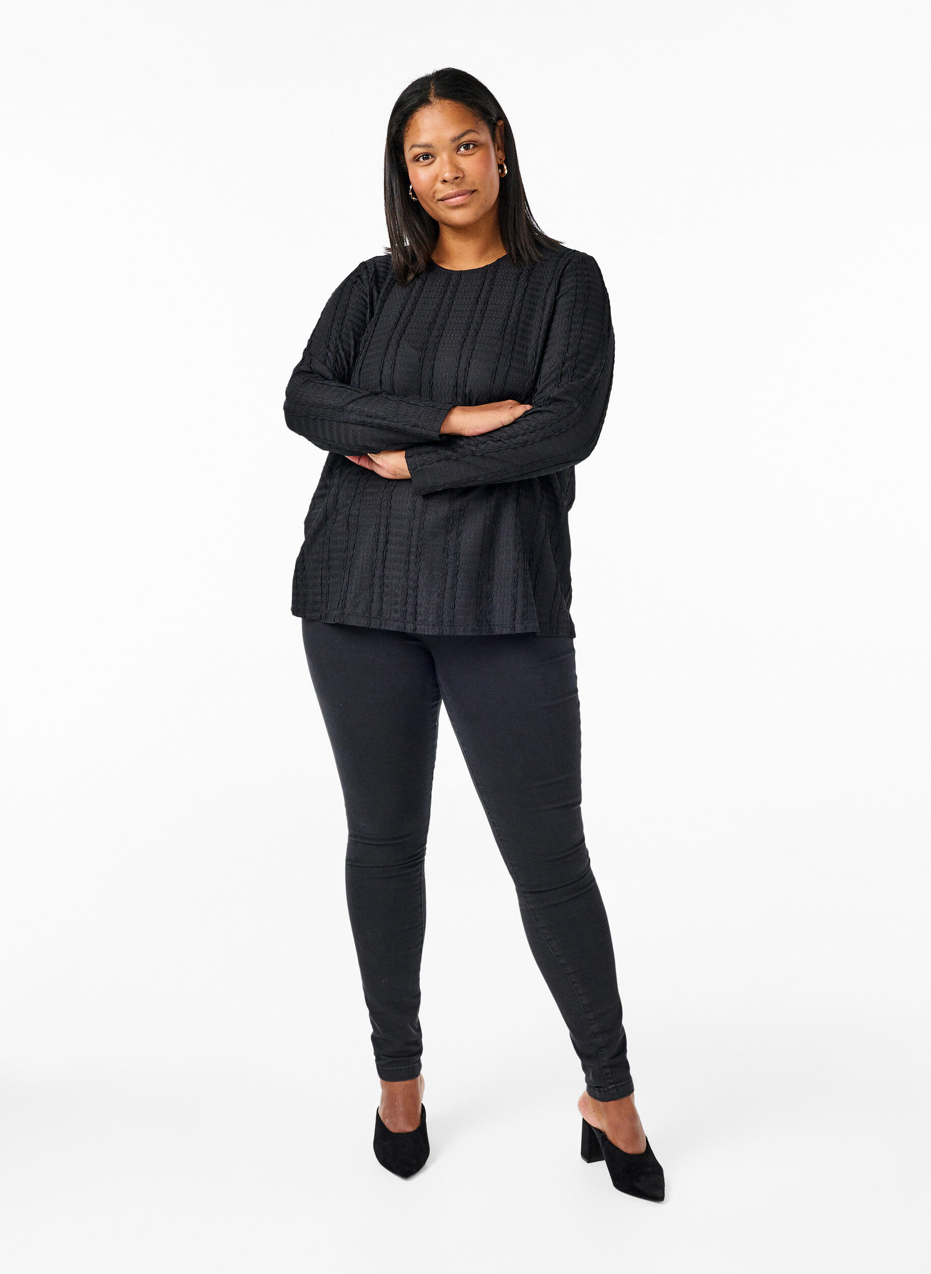 Zizzi L&aring;ng&auml;rmad blus med struktur, Black, Model image number 2