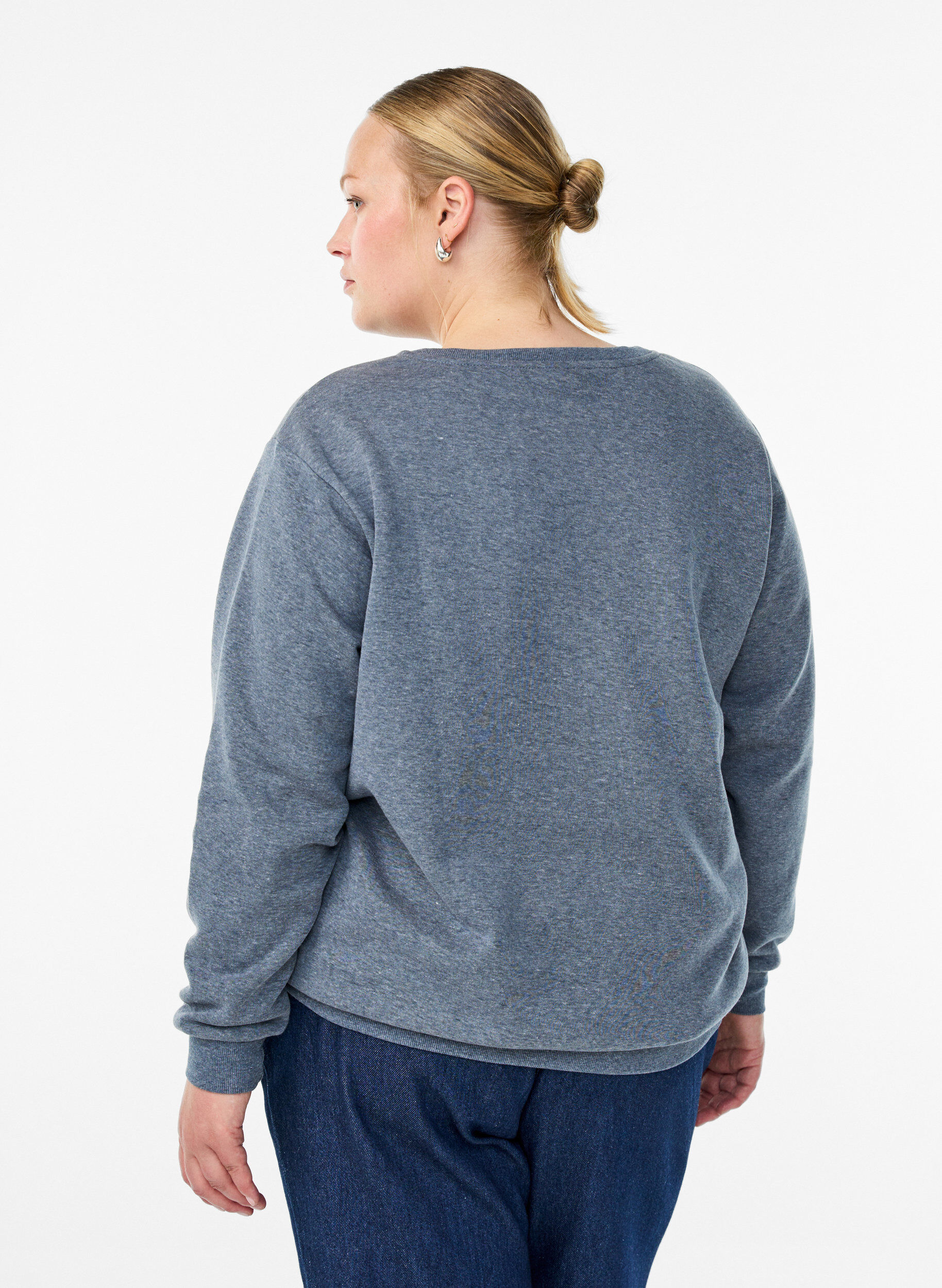 Zizzi Sweatshirt med broderat Milan-motiv, Gr&aring;, Model image number 2