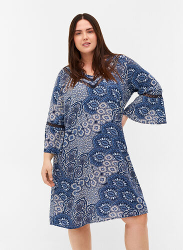 Viskosklänning med 3/4 ärmar och tryck, Asian Blue print, Model image number 0